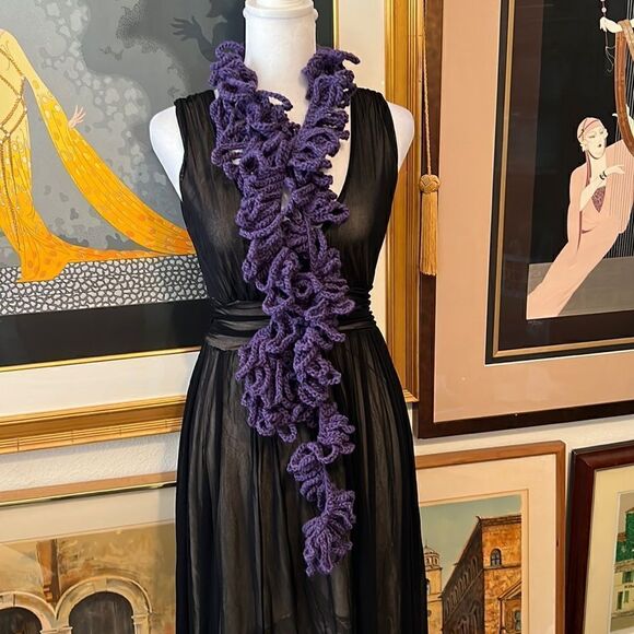 Brand new hand crocheted beautiful purple Boa scarf - Picture 2 of 7